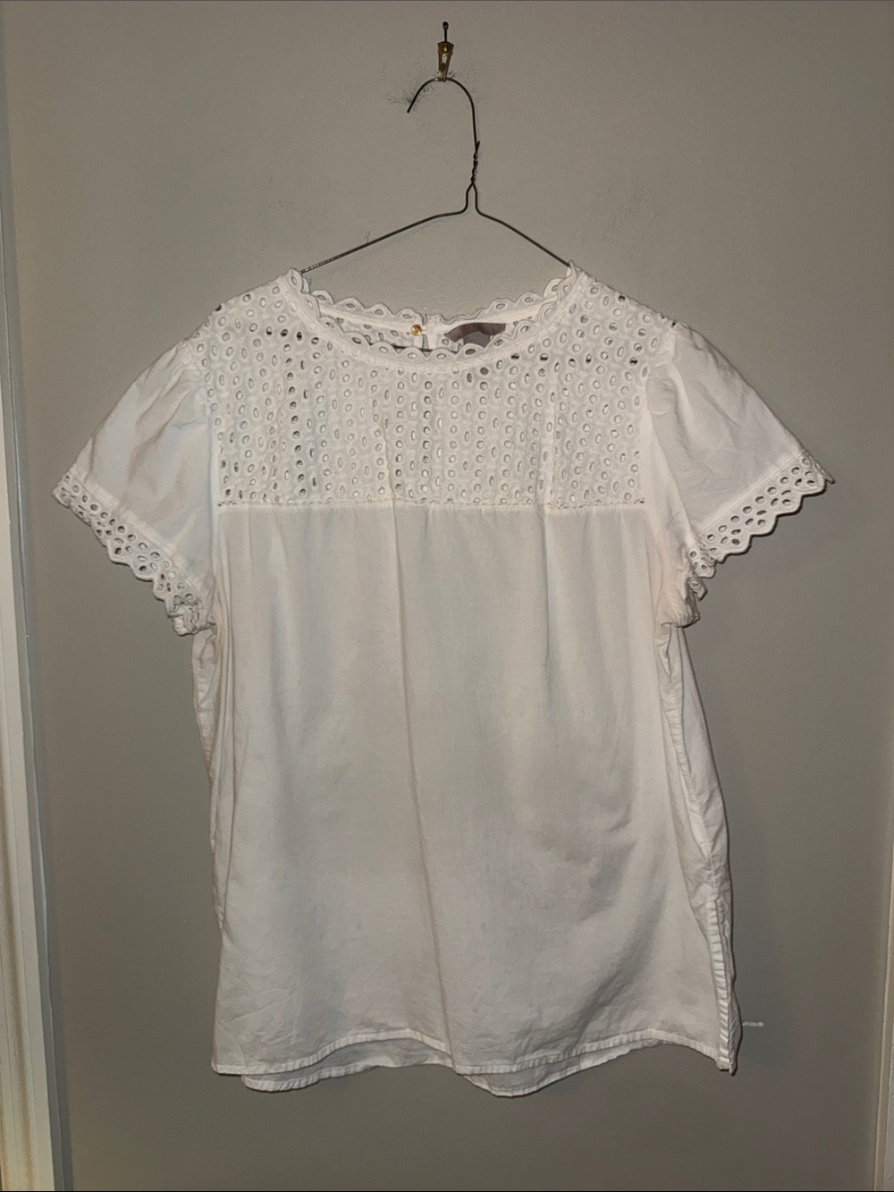 H&M White Eyelet Short Sleeve Blouse